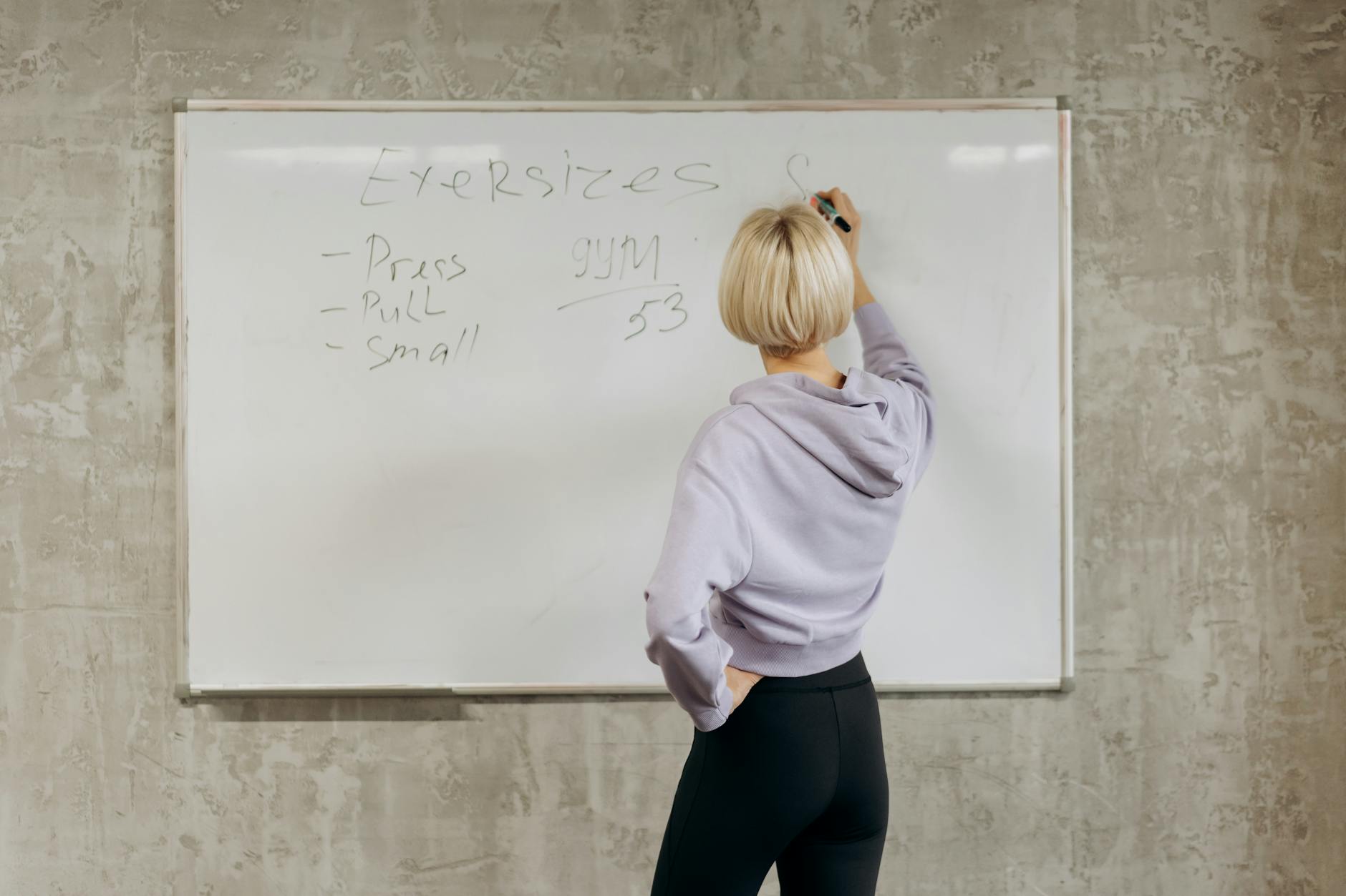 Training cover art for Finance KPI SQL Walkthroughs